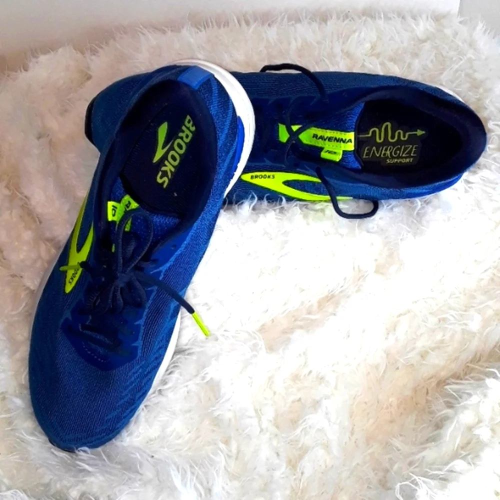 Brooks Ravenna 10 Althetic Shoes with Energize Support. US Size: 8.5